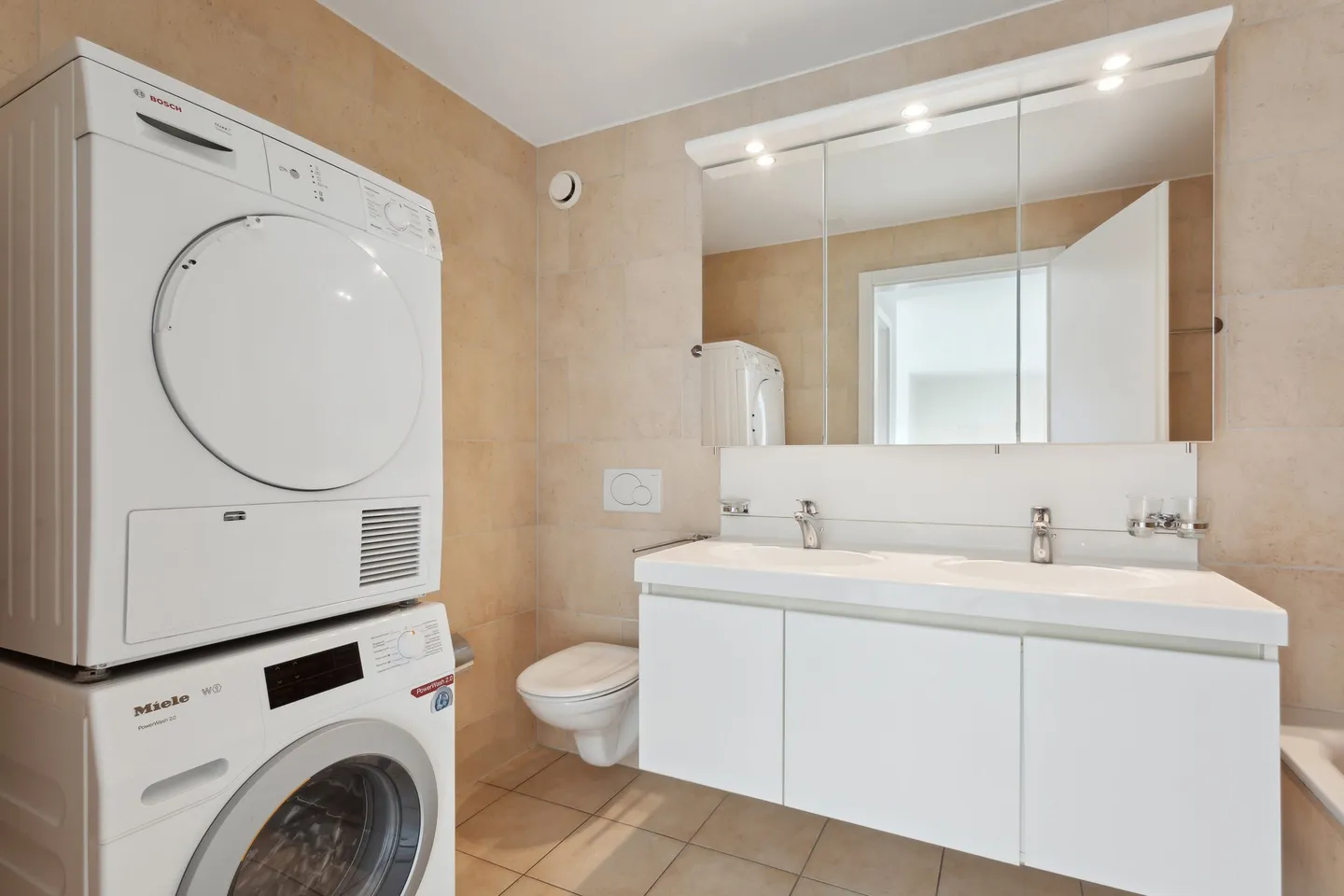 3.5 Room Apartment with Terrace and Park View - RENT WITH FREE DEPOSIT - Photo 5 of 6