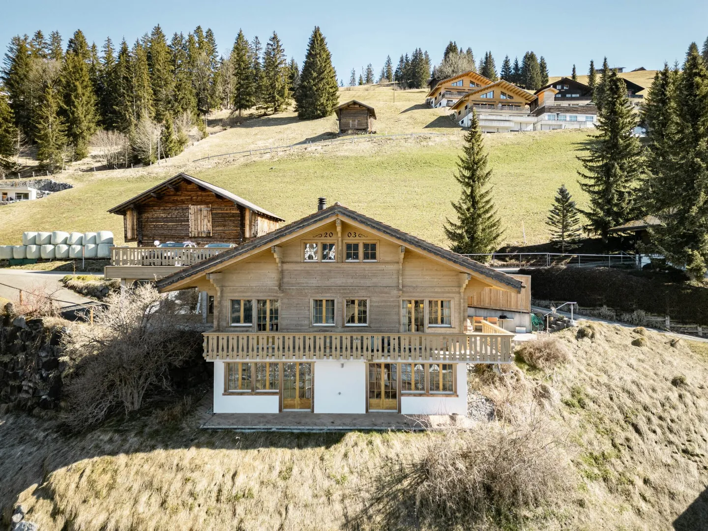 Chalet Les Trois Arcs - Votre Chalet Exclusif dans les Alpes Bernoises - Photo 1 sur 27