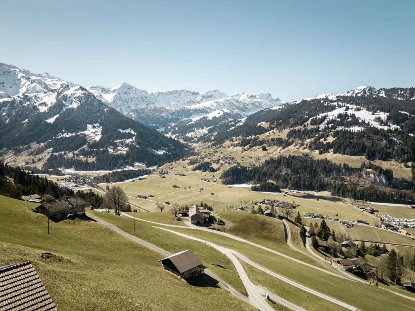 Chalet Les Trois Arcs - Votre Chalet Exclusif dans les Alpes Bernoises - Photo 15 sur 27