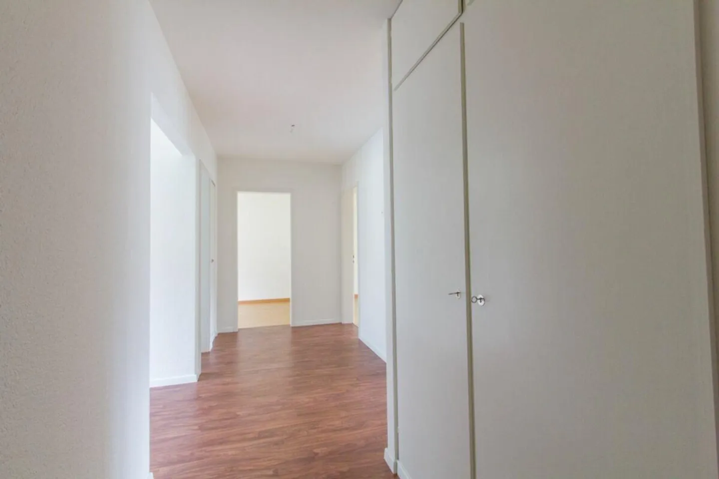 Living in a central and quiet location - Photo 8 of 10