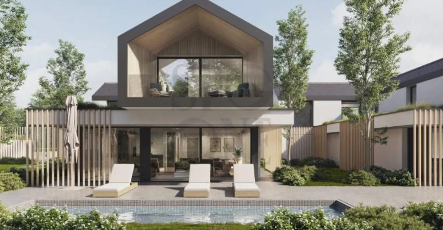 Luxury Villas in Prime Location - Photo 1 of 6