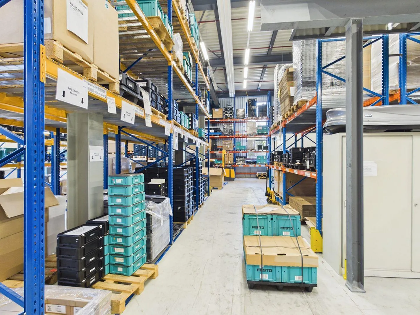 Produktionsstätte mit Reinraum - Foto 4 von 14