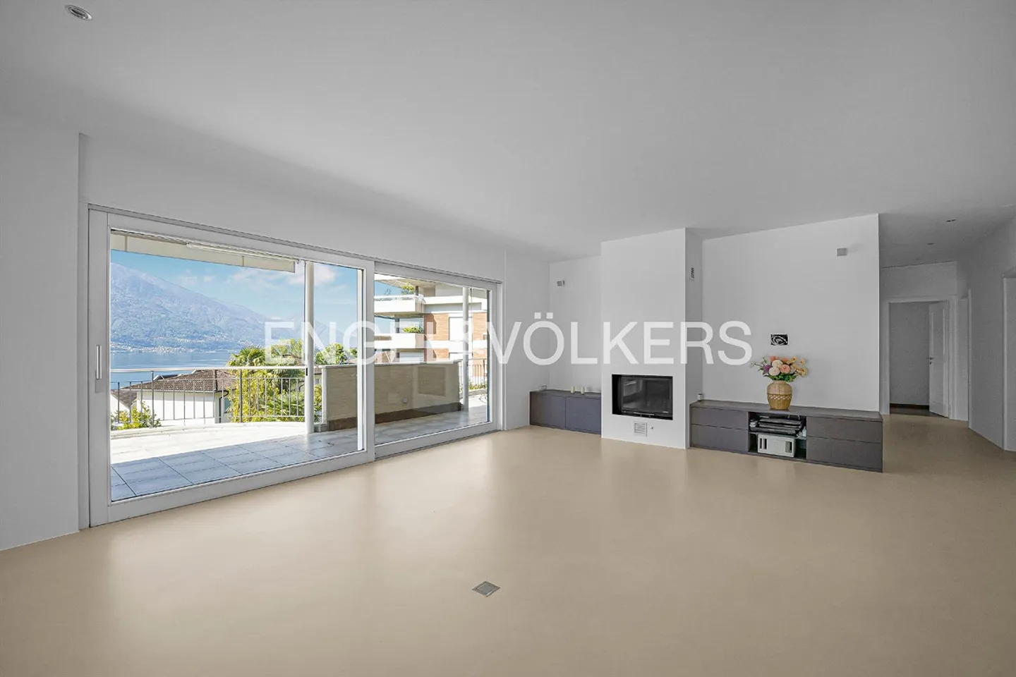 Appartement penthouse exclusif avec terrasse et vue sur le lac à Minusio (113) - Photo 2 sur 14