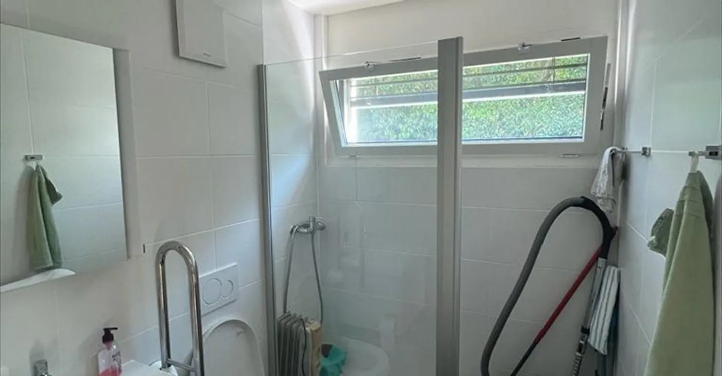 Immeuble mixte à louer - Photo 4 sur 8