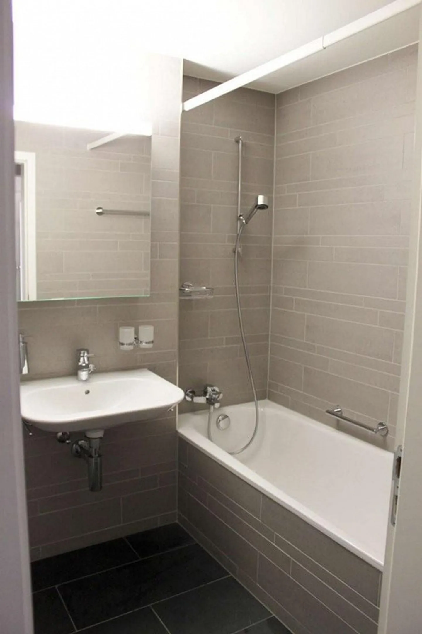 Attractive 3.5 room apartment in a central location - Photo 6 of 7