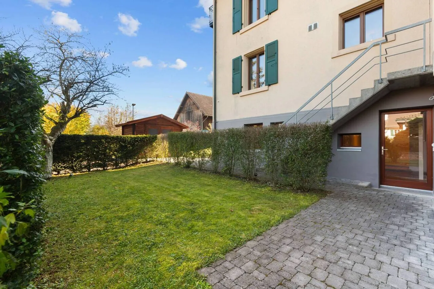 Maisonette apartment with fireplace, garden seating area and 2 outdoor parking spaces! - Photo 14 of 17