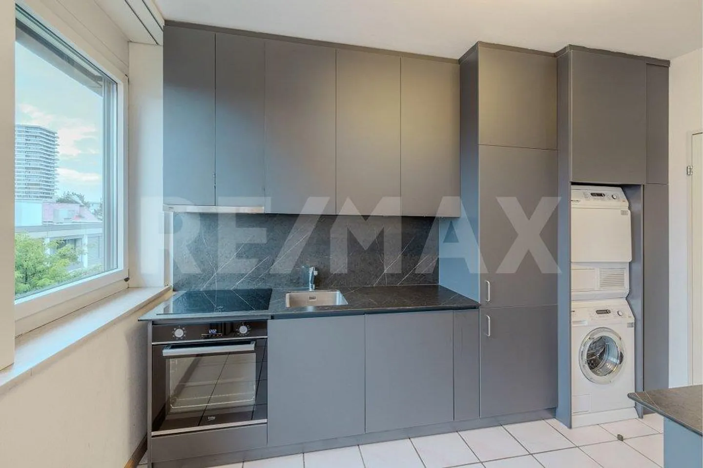 Appartamento 2.5 stanze nel cuore di Pratteln - Foto 6 di 13