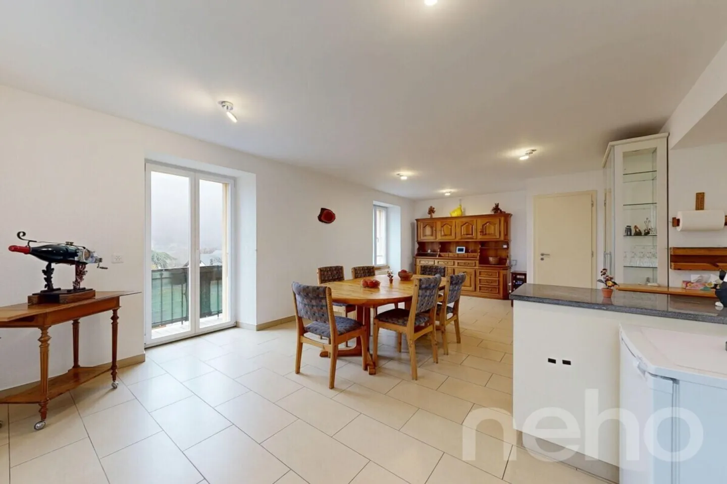 Esclusivo: Casa a schiera con due appartamenti - Foto 5 di 10