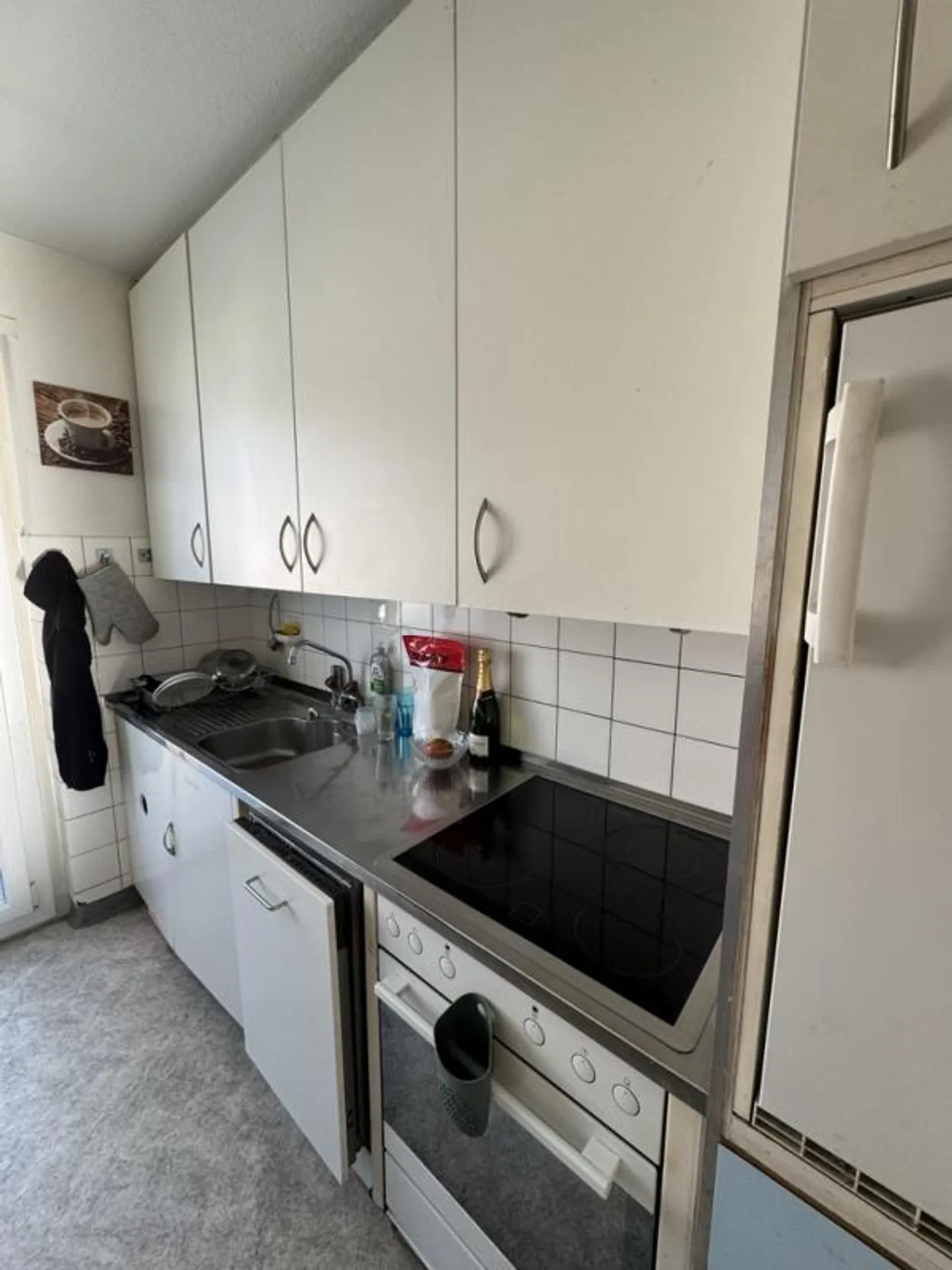 Charming and spacious apartment in a central location - Photo 3 of 6