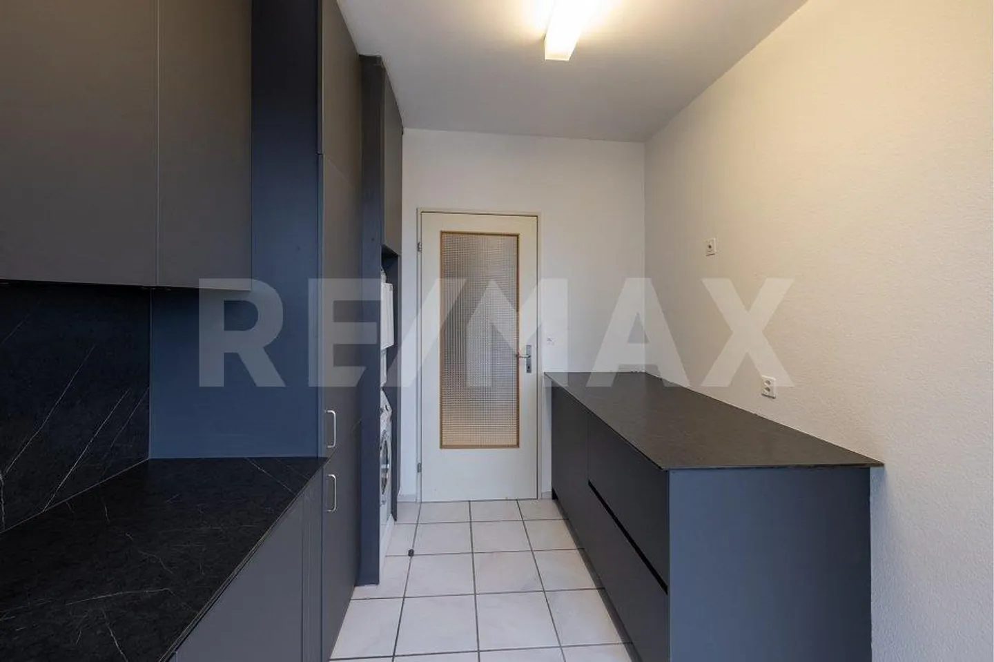 Appartamento 2.5 stanze nel cuore di Pratteln - Foto 9 di 13