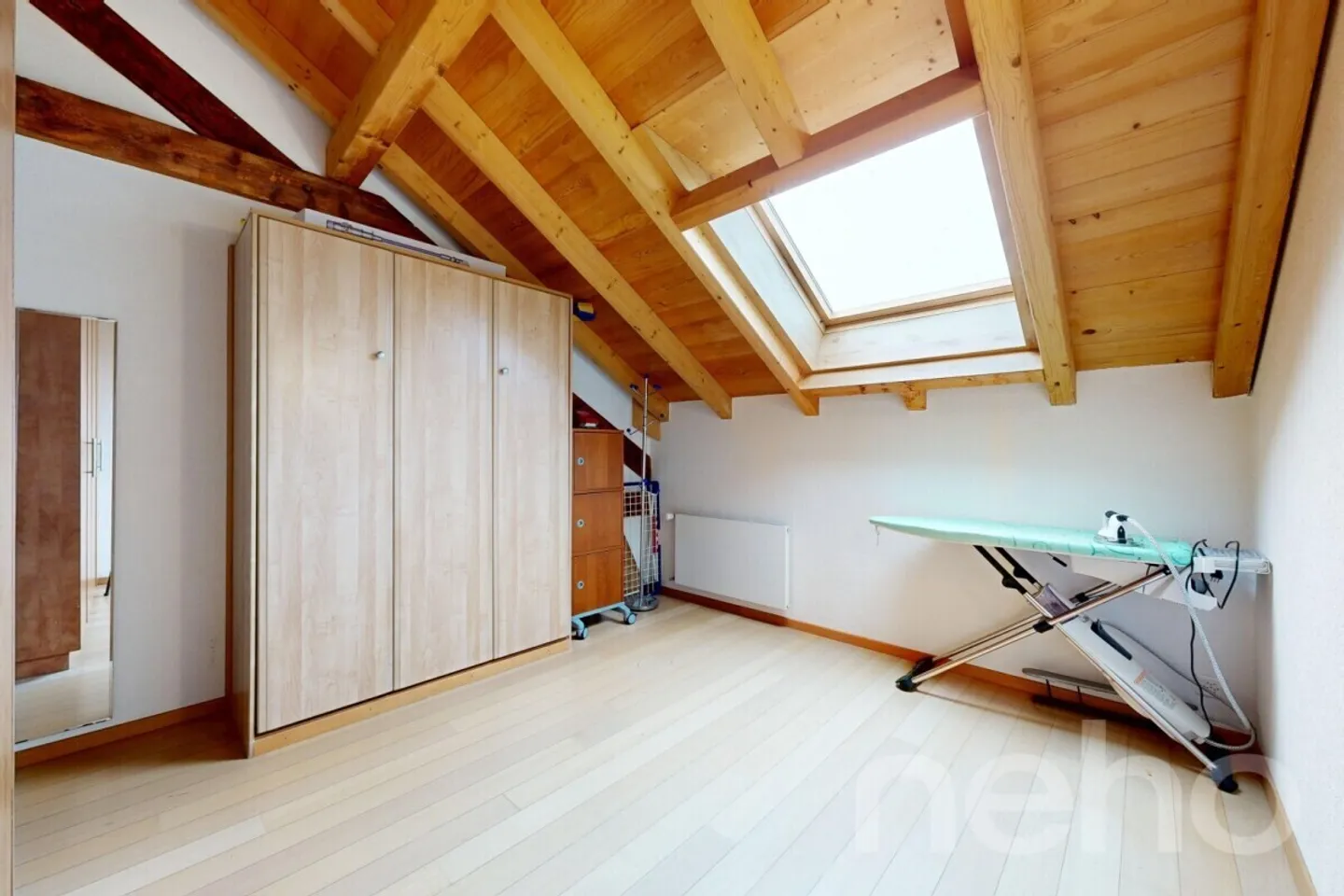 Esclusivo: Casa a schiera con due appartamenti - Foto 8 di 10