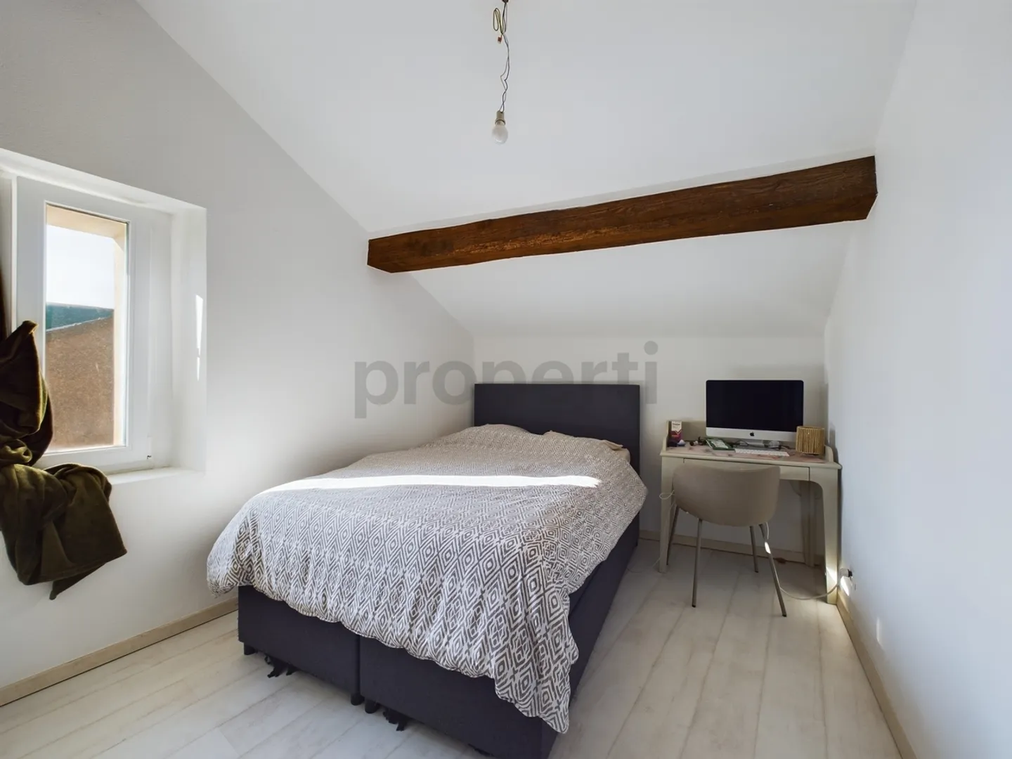 Charmantes Einfamilienhaus mit 3,5 Zimmern in Sierre - ideal als Ferienhaus oder Zweitwohnsitz - Foto 6 von 8