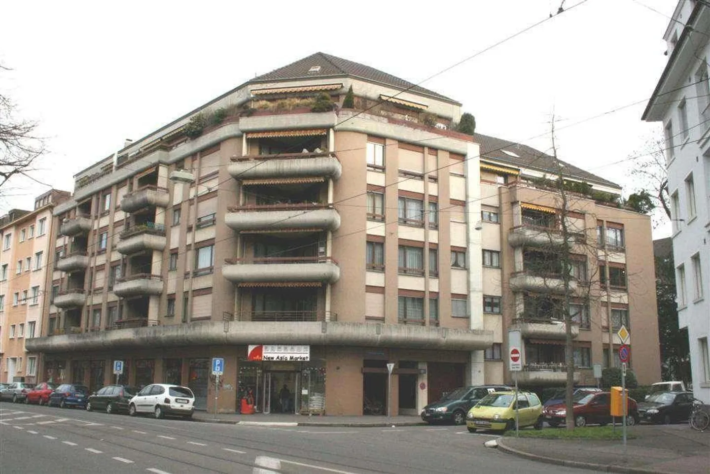 Places de stationnement à Kleinbasel près de Wettsteinplatz - Photo 1 sur 1