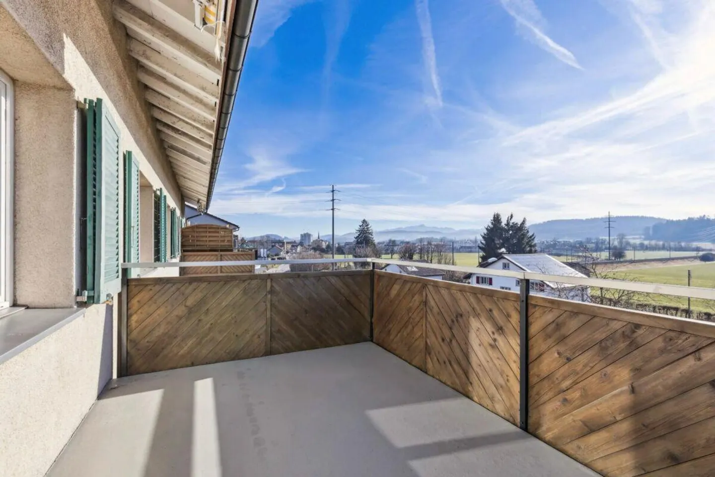 Renovated 3.5-room apartment with charm in a central location - Photo 1 of 5