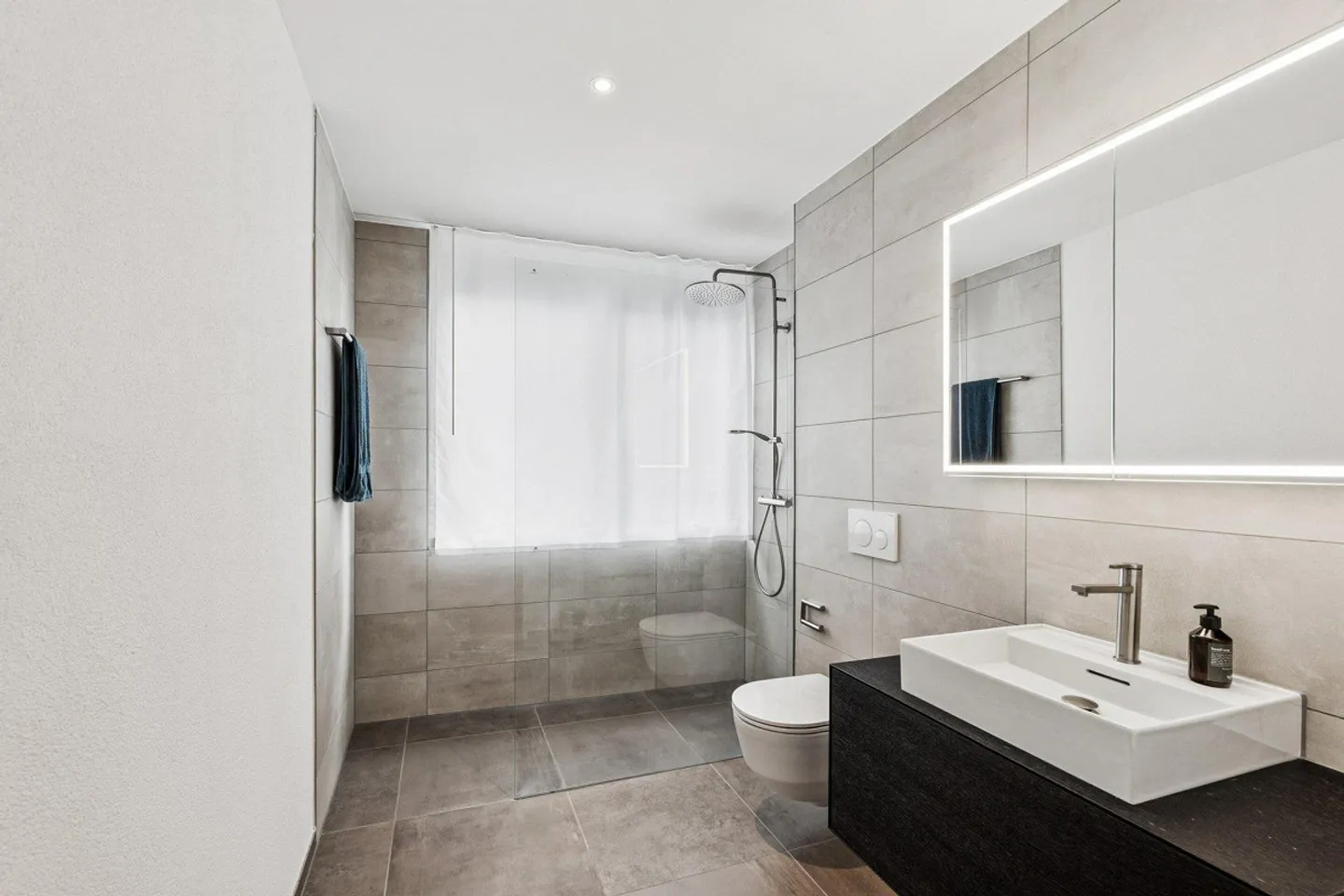 Modern und zentral - 3.5-Zimmer-Wohnung inklusiv Hobbyraum in gepfl... - Photo 7 sur 13