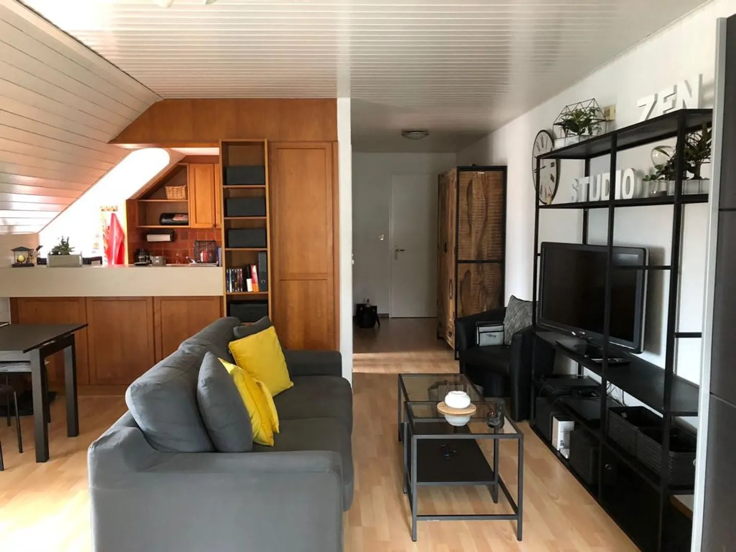 Zentrales Apartment mit Bergblick - Foto 4 von 6
