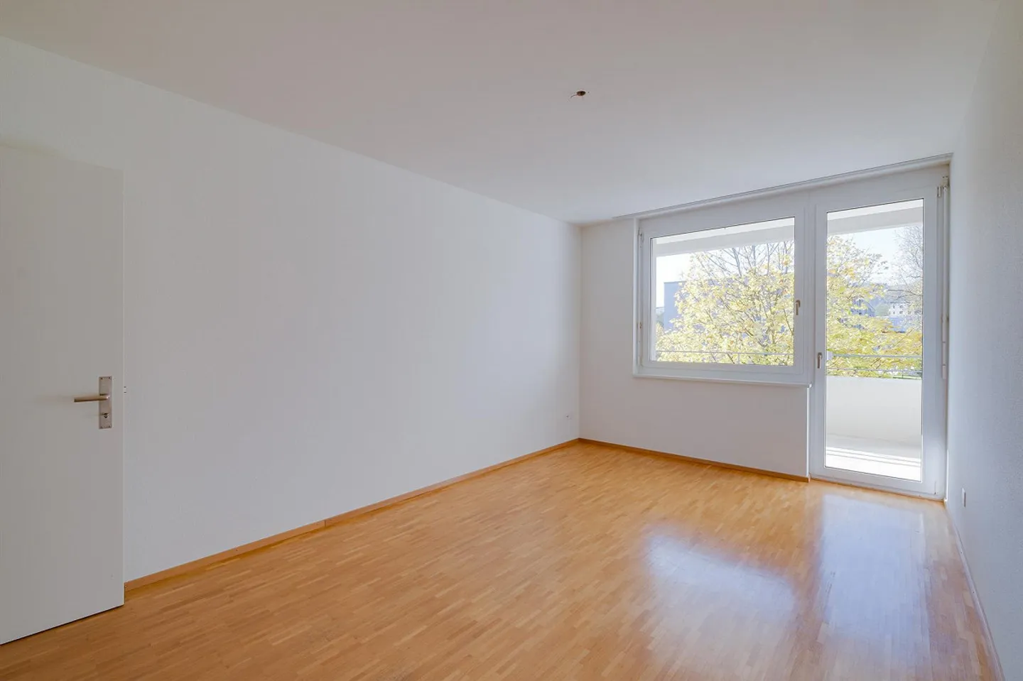 Appartement spacieux de 4,5 pièces dans un quartier calme - Photo 9 sur 11