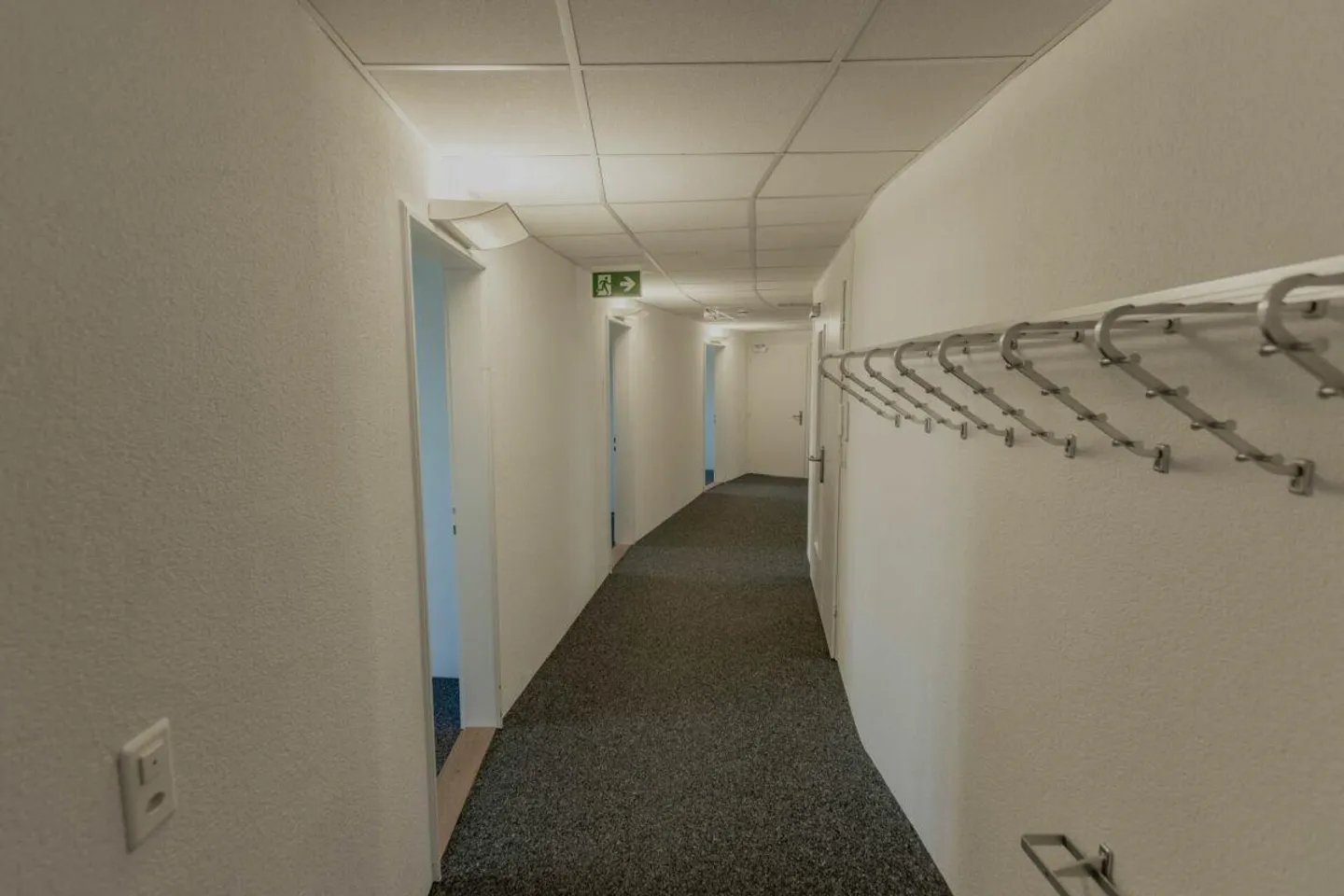 Spazio ufficio esclusivo in affitto in una posizione privilegiata a Berna! - Foto 2 di 9