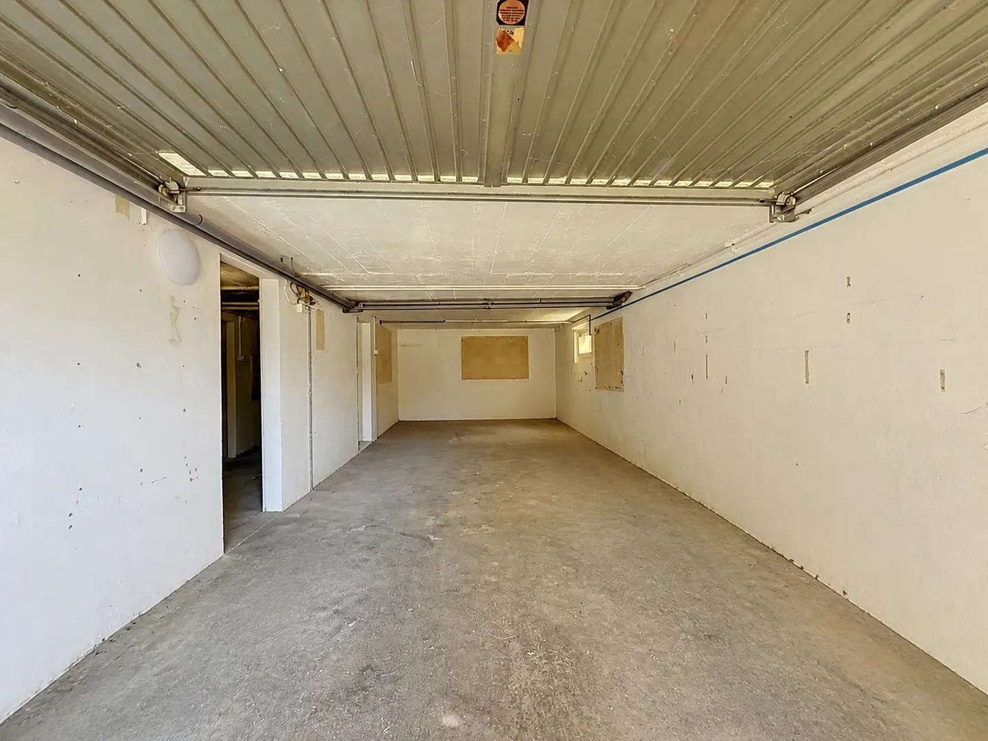 Proprietà familiare ai margini dei vigneti con permesso di costruzione per 2 ville - Foto 16 di 22