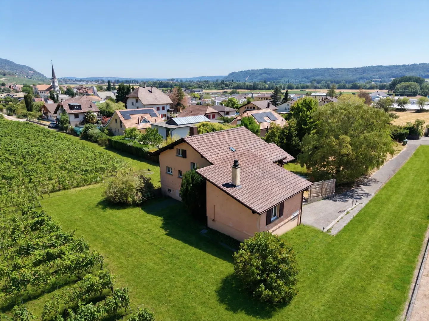Proprietà familiare ai margini dei vigneti con permesso di costruzione per 2 ville - Foto 22 di 22