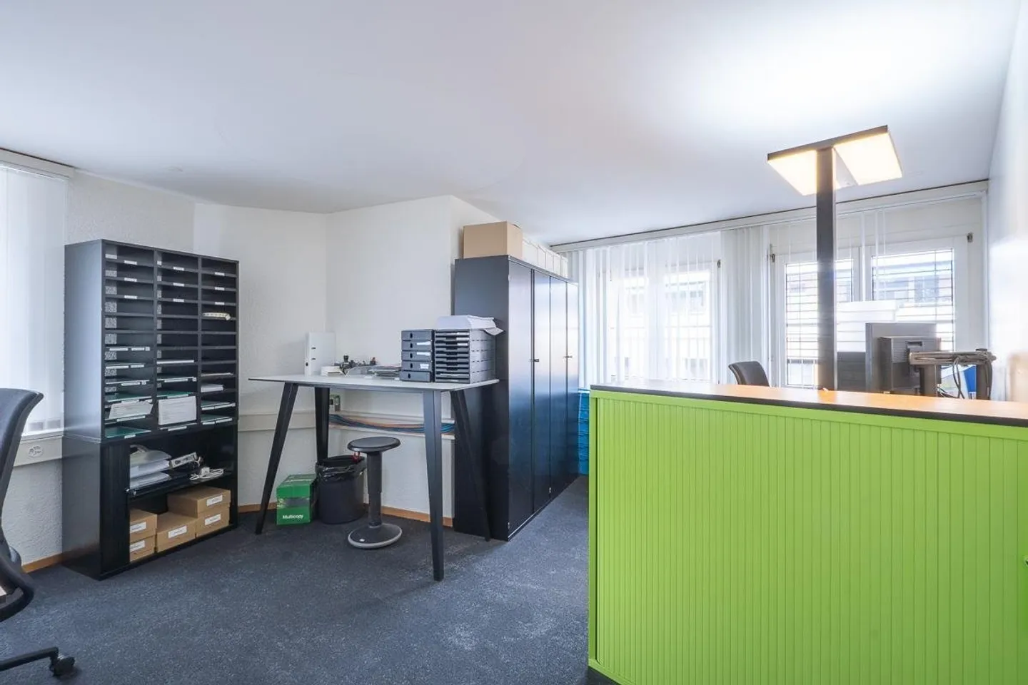 Espace de bureau/pratique prêt à emménager au 1er étage - Photo 7 sur 13