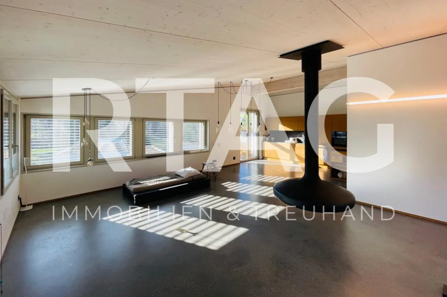 3.5-Room Loft Apartment - Photo 1 of 16