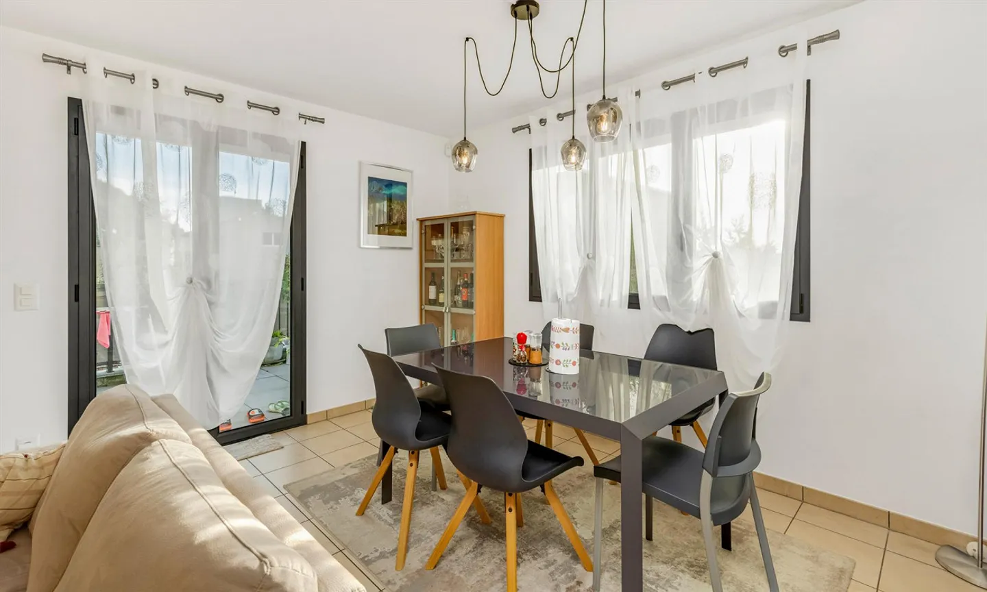 House with 4.5 rooms, garden and hobby room in Mendrisio - Photo 2 of 8