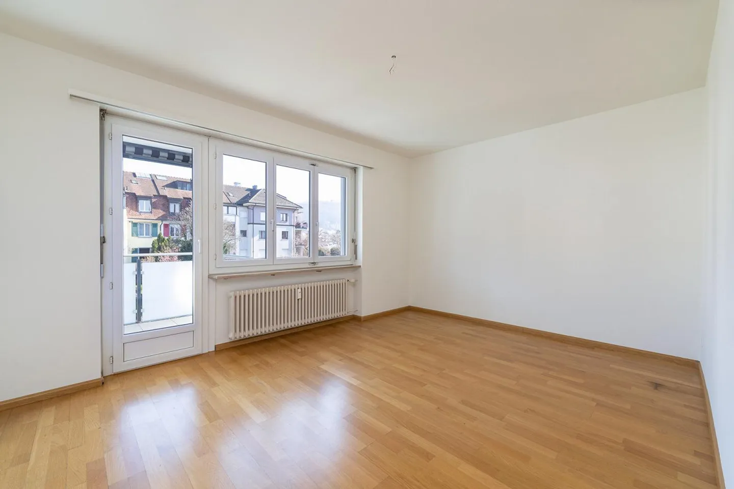 Appartement de 4 pièces au 1er étage - Photo 3 sur 9