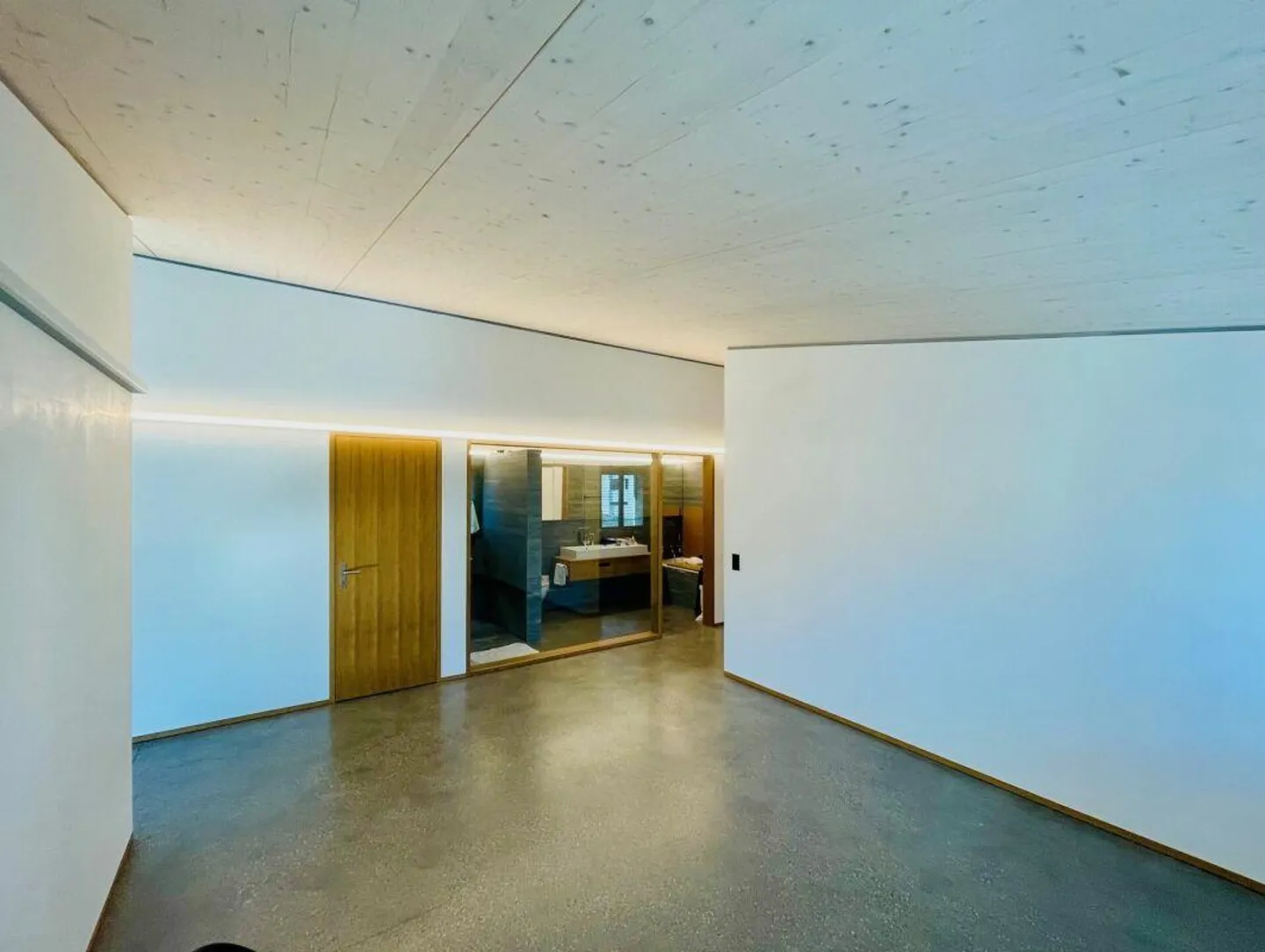 3.5-Room Loft Apartment - Photo 8 of 16