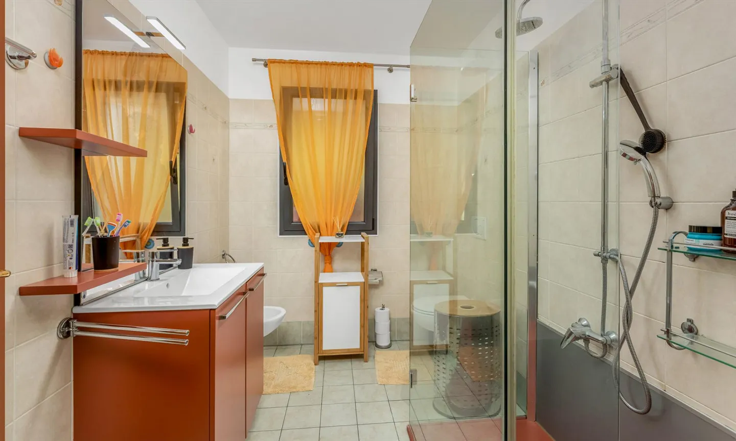 House with 4.5 rooms, garden and hobby room in Mendrisio - Photo 8 of 8