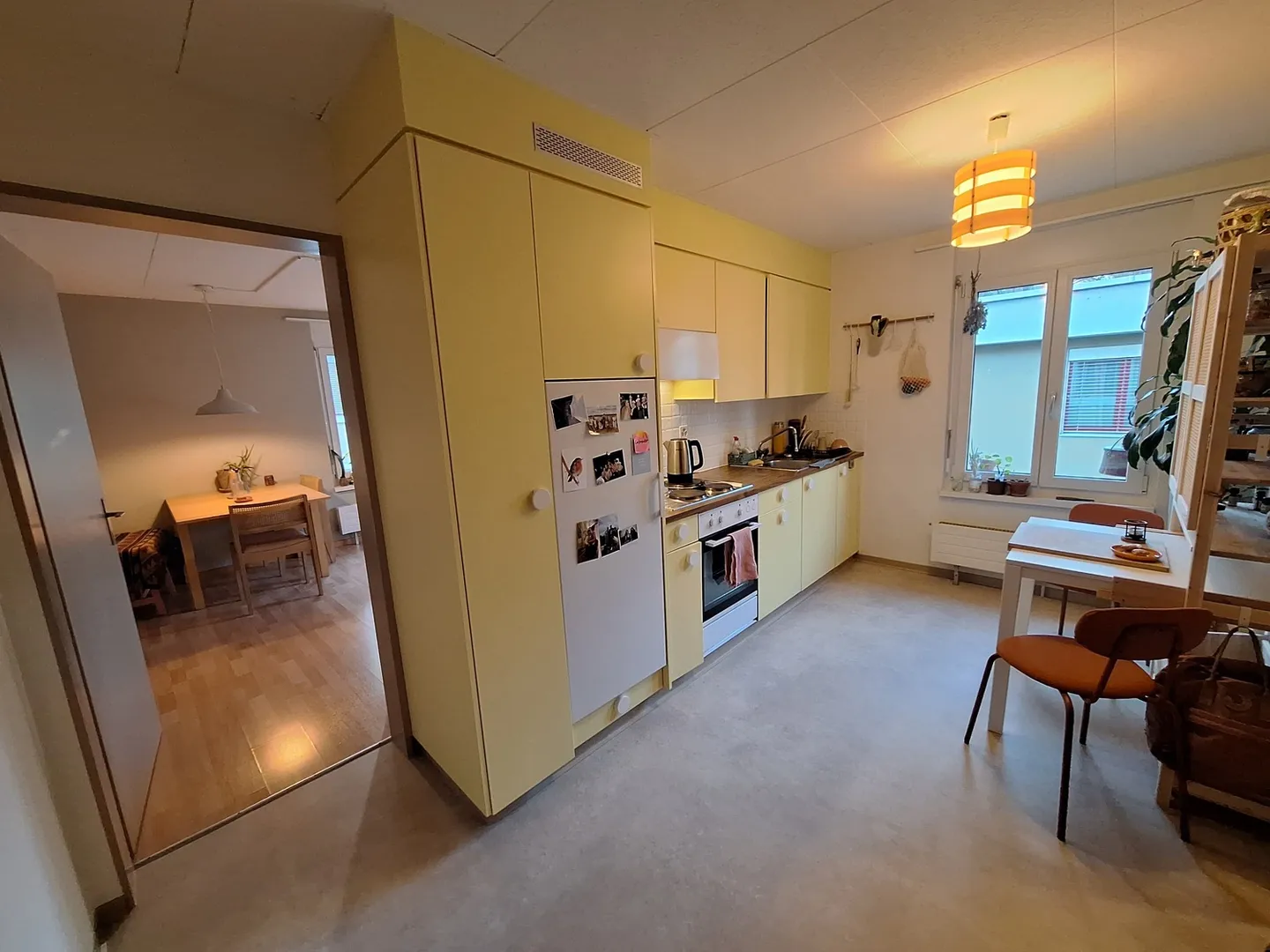 APPARTEMENT 2½ PIÈCES À ZURICH - DISTRICT 10 WIPKINGEN, MEUBLÉ, TEMPORAIRE - Photo 2 sur 6
