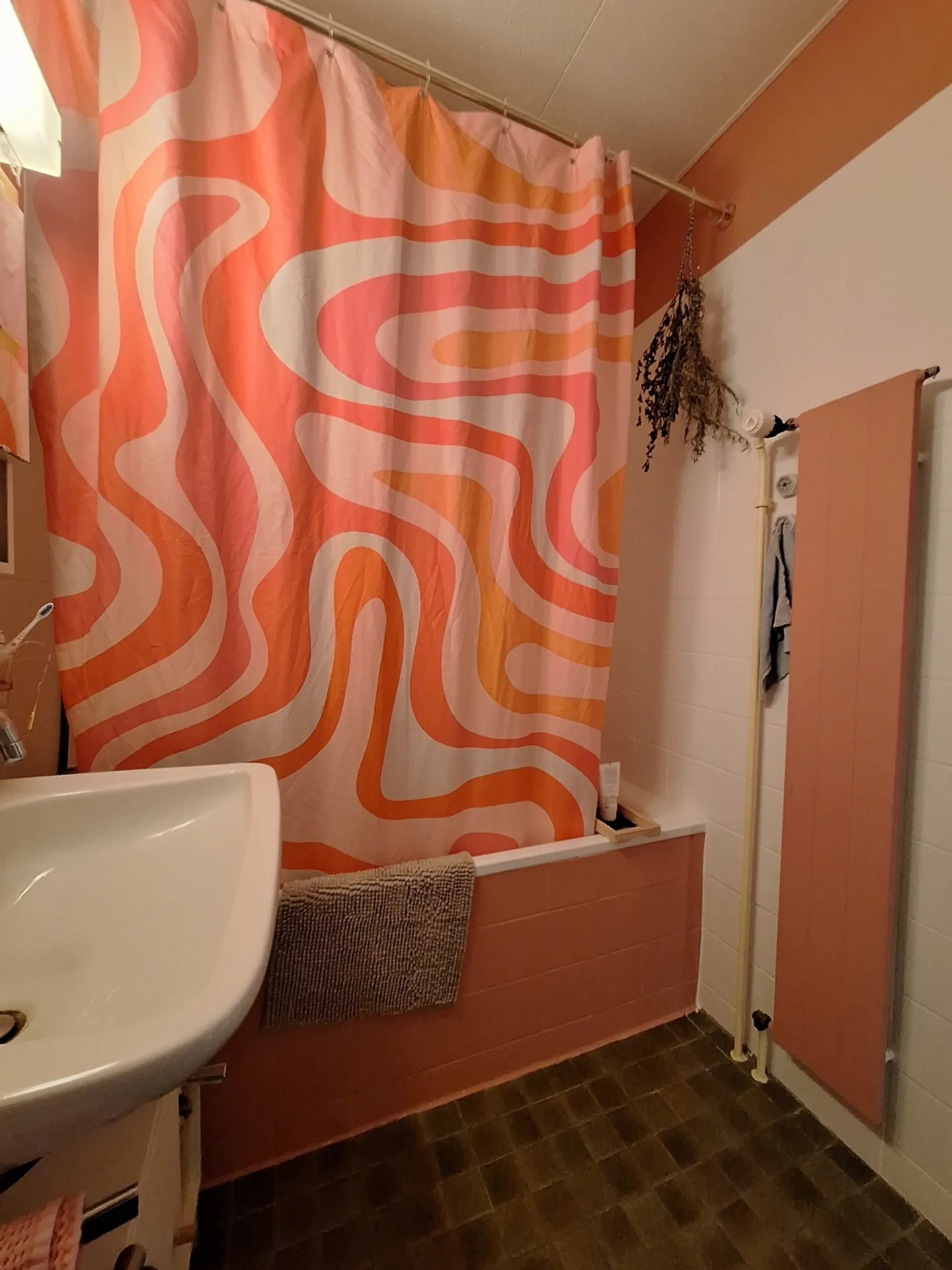 APPARTEMENT 2½ PIÈCES À ZURICH - DISTRICT 10 WIPKINGEN, MEUBLÉ, TEMPORAIRE - Photo 6 sur 6