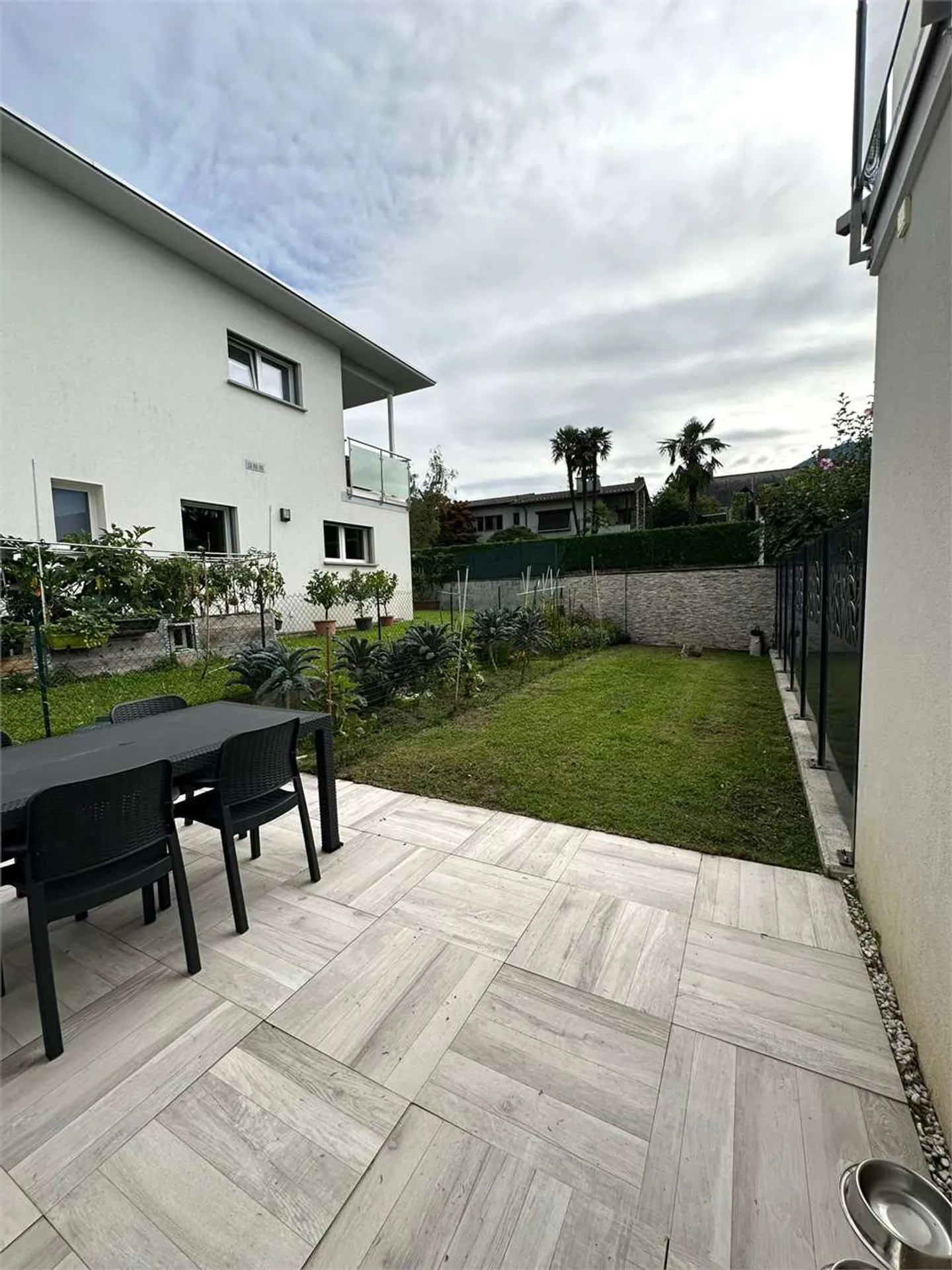 Elegant 4.5-room apartment with garden in Cadempino - Photo 11 of 12
