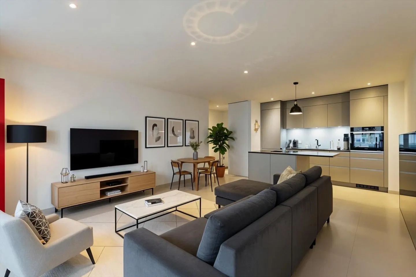 Appartamento 2.5 stanze - Foto 2 di 6