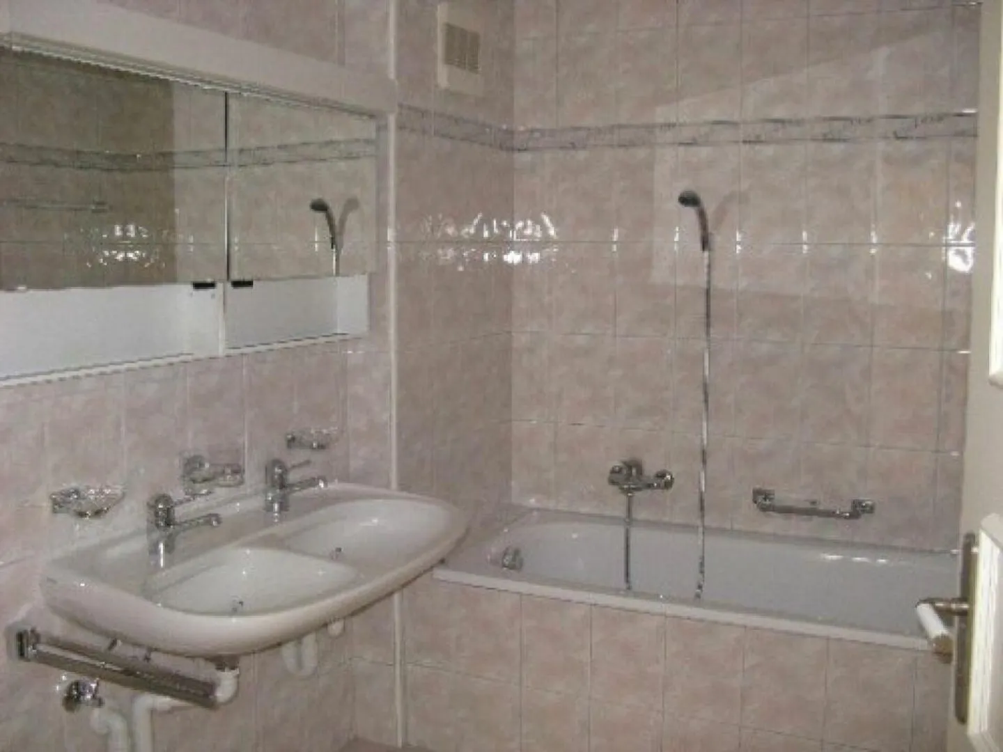 Belle appartement de 4 1/2 pièces - Photo 10 sur 13