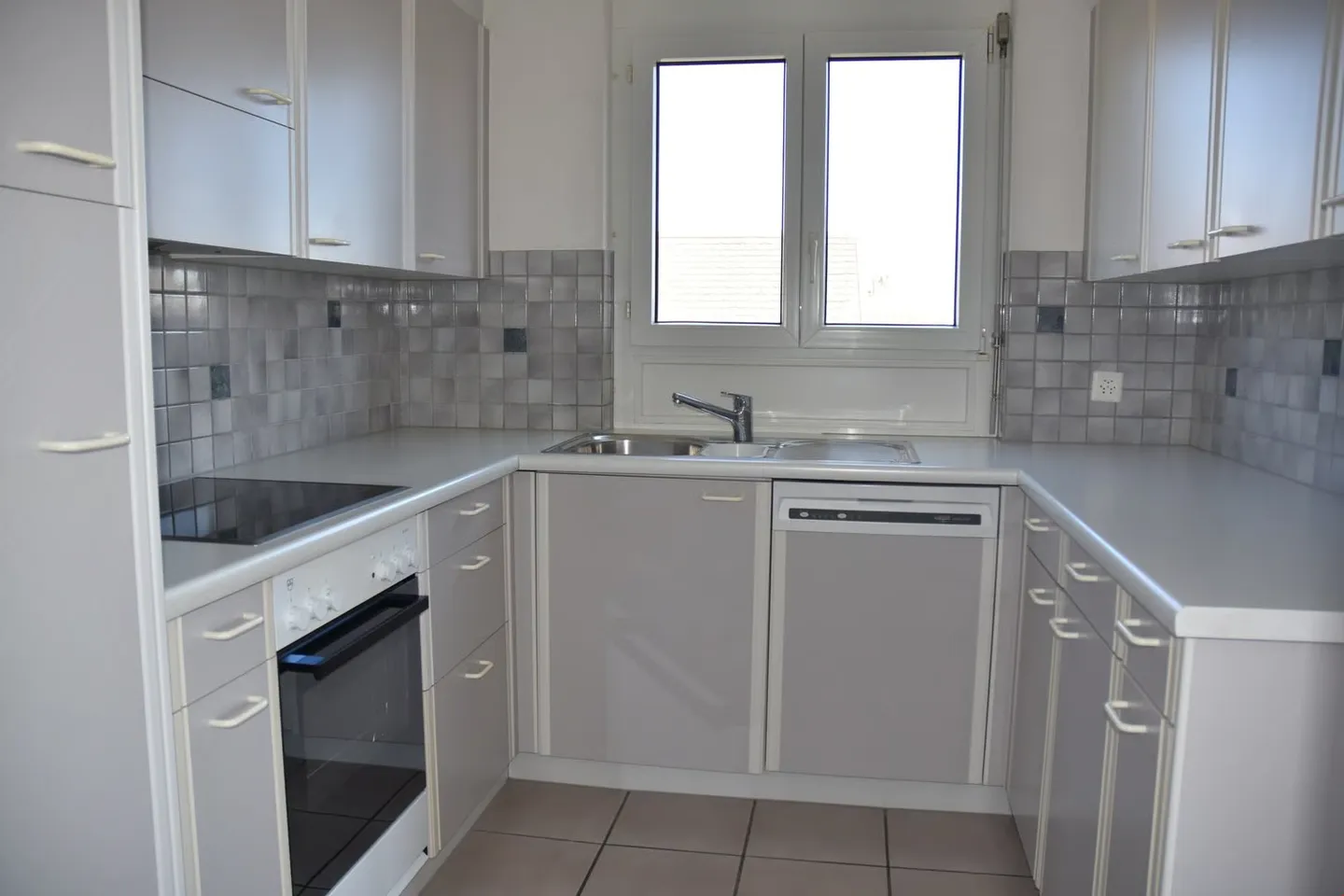 Bellissimo appartamento di 4.5 locali a Bettlach, 2° piano - Foto 4 di 10