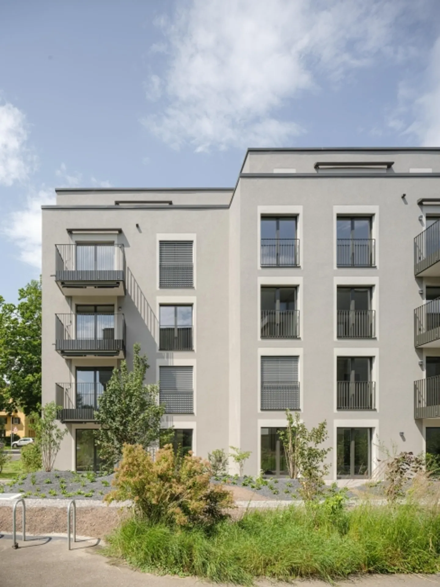 Modern Garden Apartment in Zürich - Photo 1 of 1