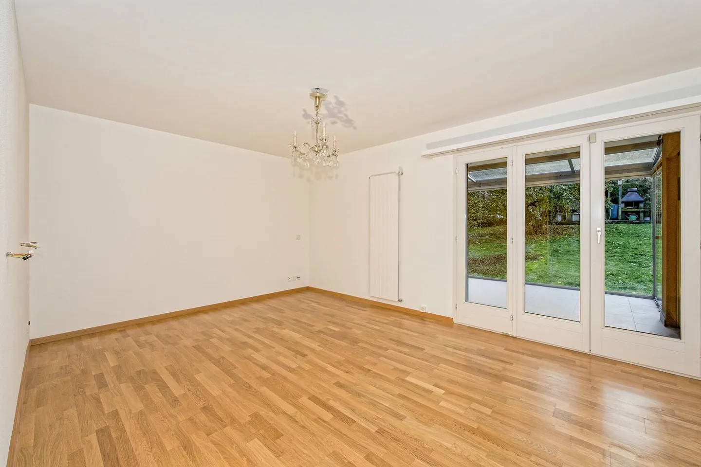 Bestandesliegenschaft mit vielseitigem Baupotenzial an bevorzugter Lage in Zürich-Affoltern - Foto 8 von 12