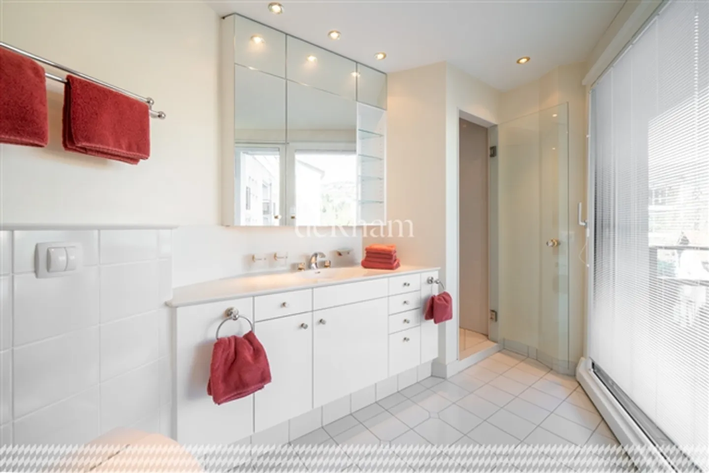 Appartement de 264 m2 PSA
Bourg de Lutry - Première Promenade du Lac - Photo 13 sur 17