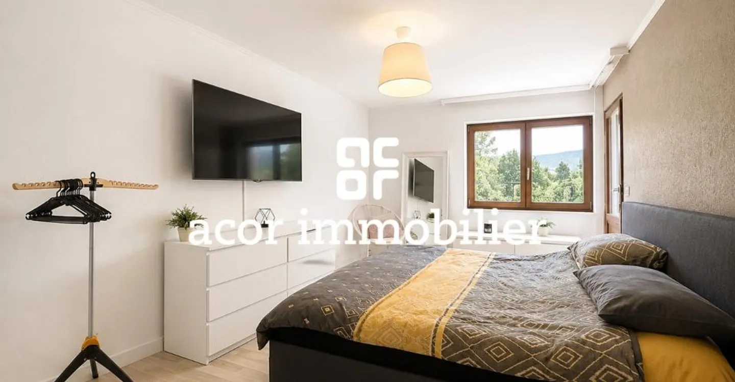 Duplex 4.5 rooms of 135 m² - Renovated in 2022 with exterior - Photo 4 of 6
