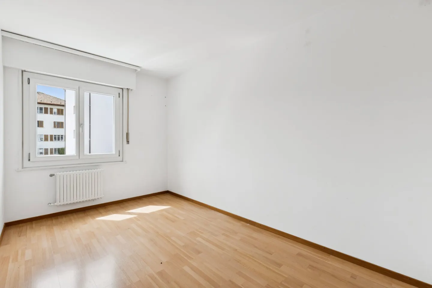 Helles Apartment mit Balkon - Foto 5 von 8