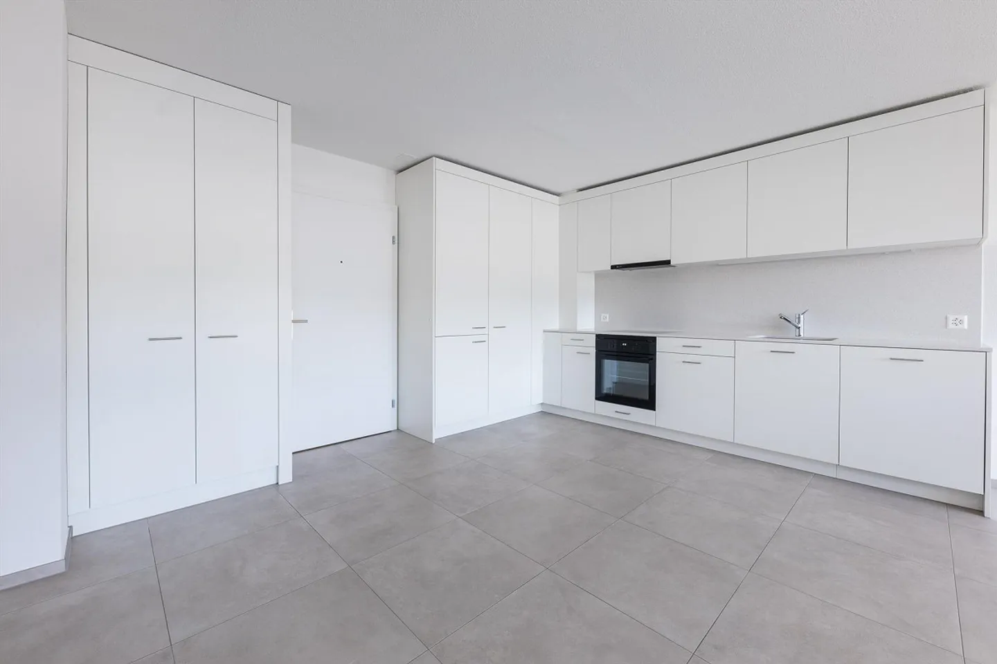 Modern 2.5-room apartment for rent in Rotkreuz - Photo 2 of 6