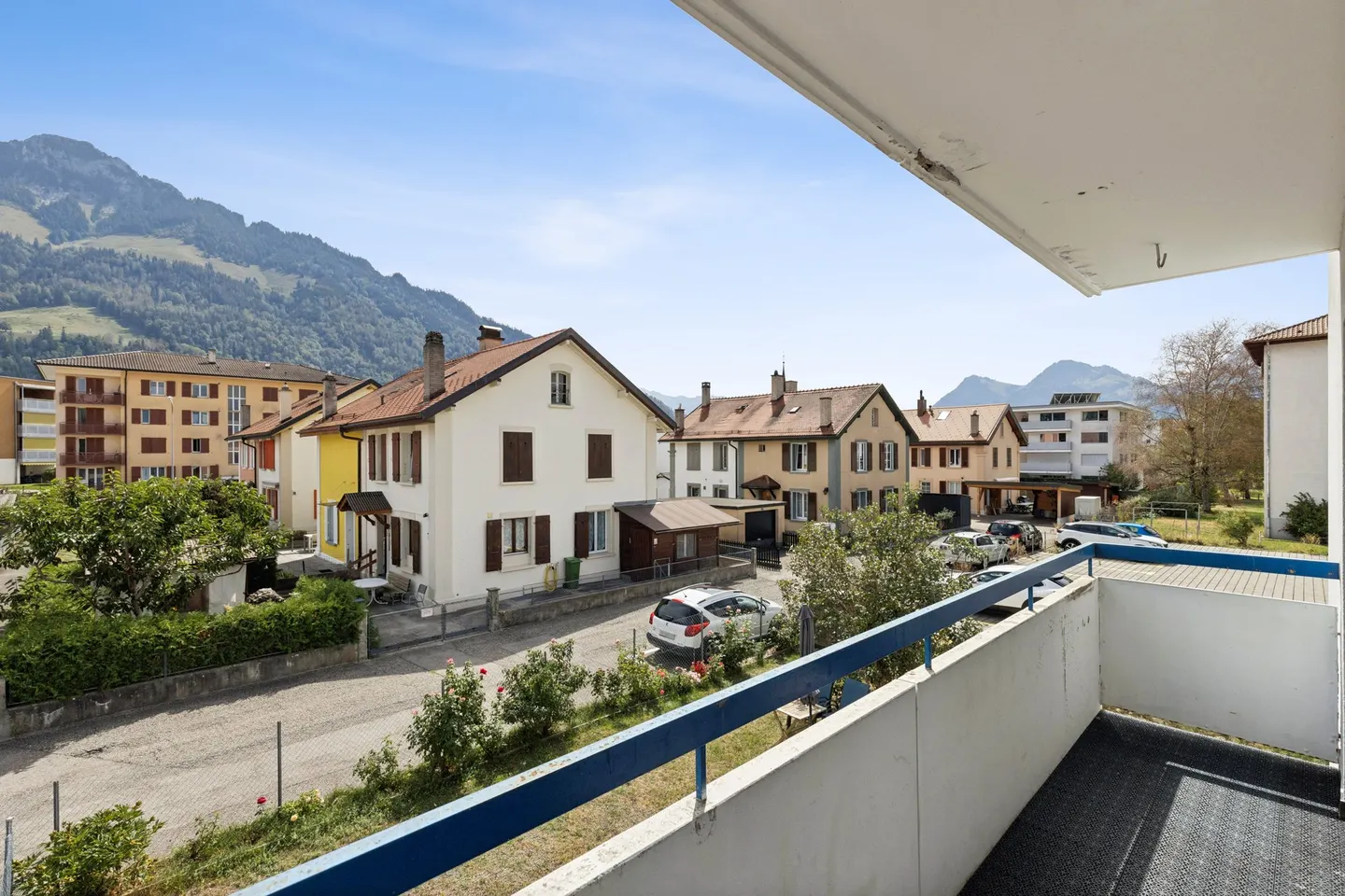 Helles Apartment mit Balkon - Foto 7 von 8