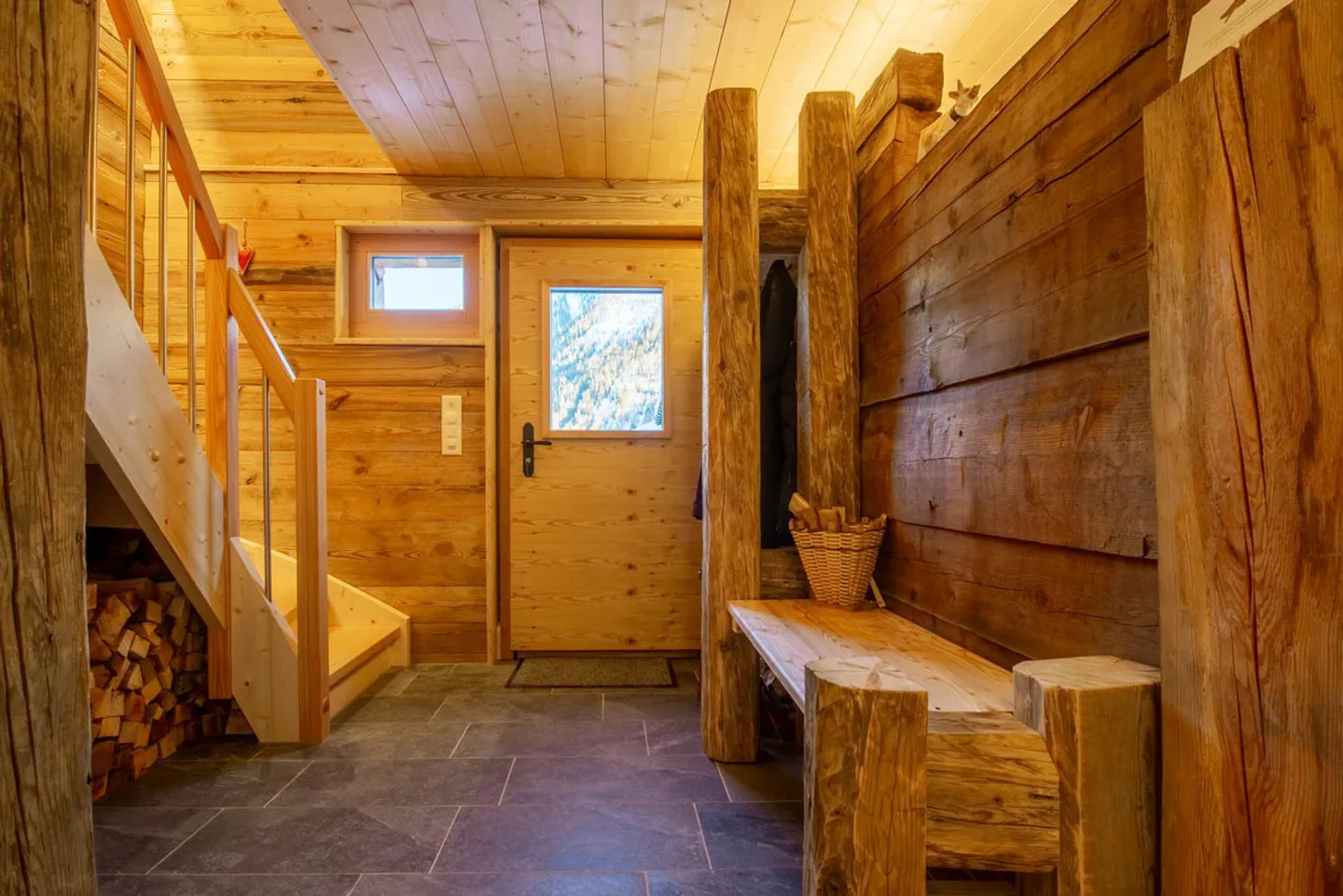 The dream of having your own chalet in the mountains! - Photo 3 of 13