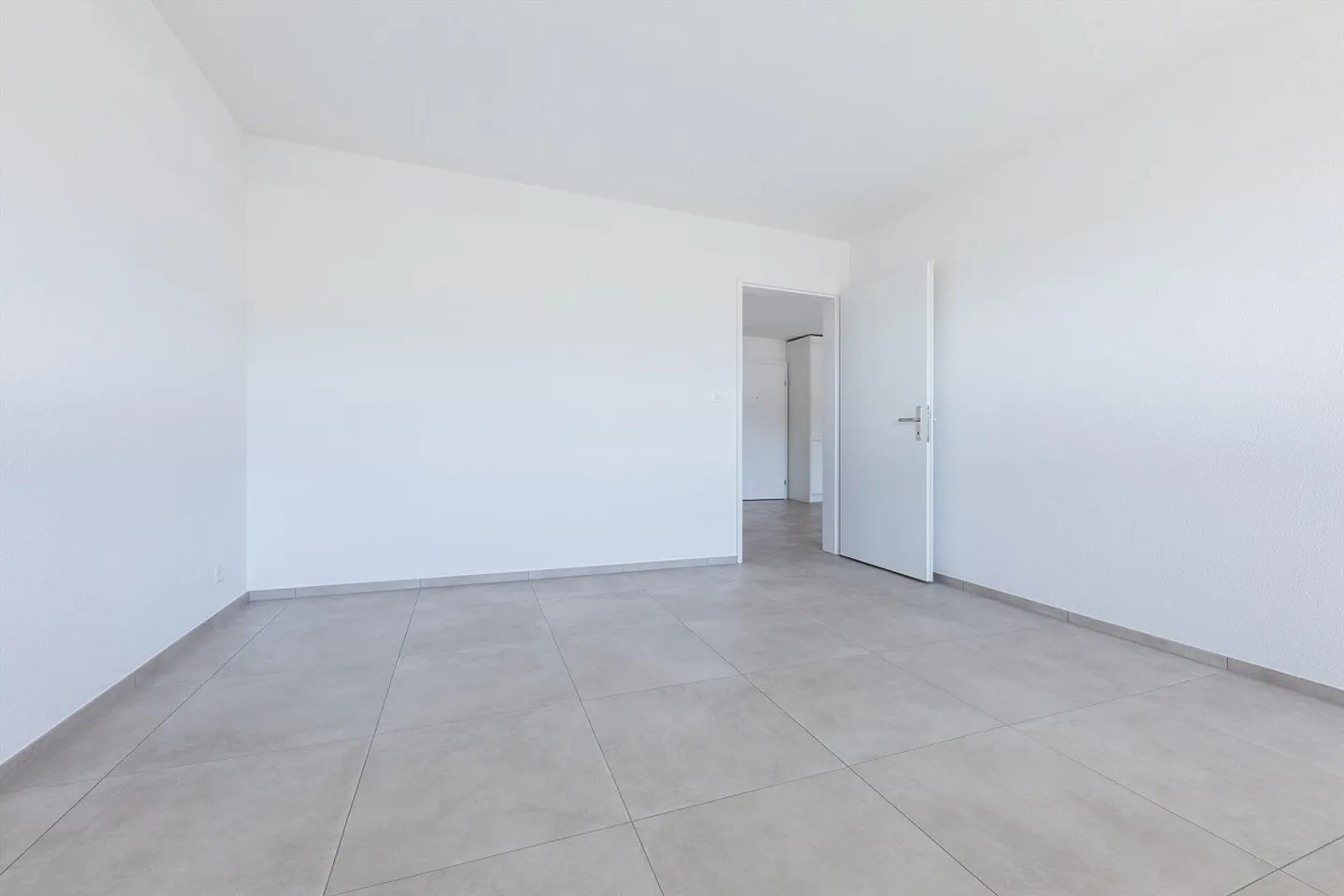 Modern 2.5-room apartment for rent in Rotkreuz - Photo 5 of 6