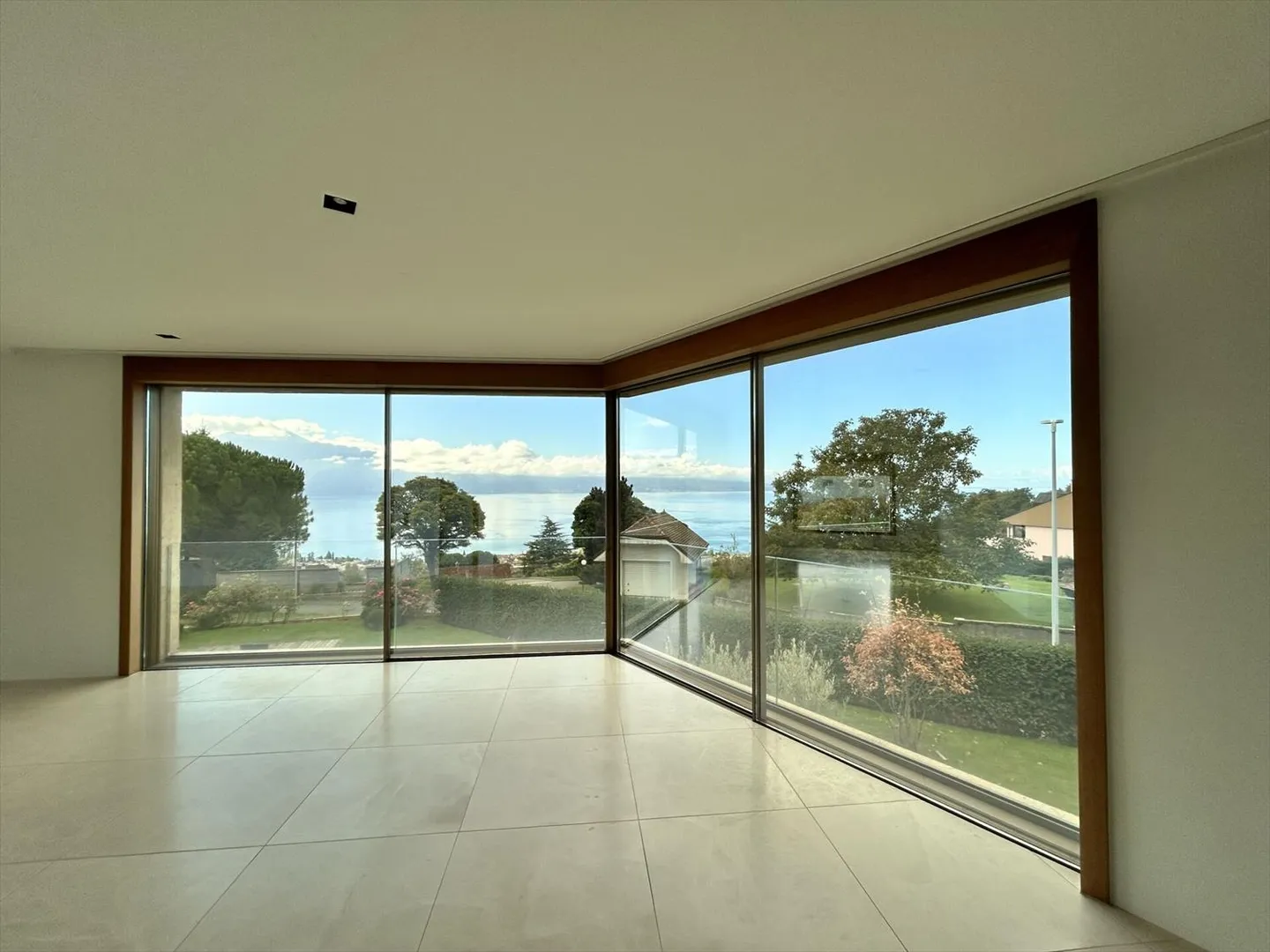 Appartement à louer - Photo 2 sur 12