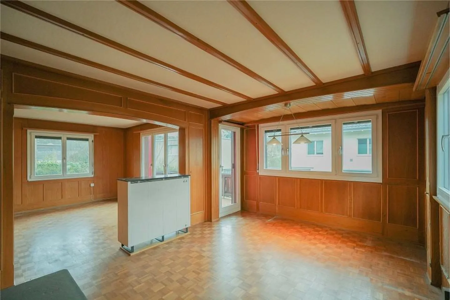 Maison confortable ou terrain intéressant ? Décidez ! - Photo 4 sur 13