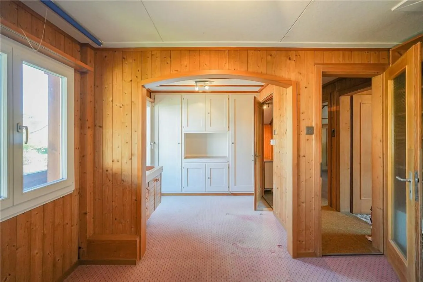 Maison confortable ou terrain intéressant ? Décidez ! - Photo 6 sur 13