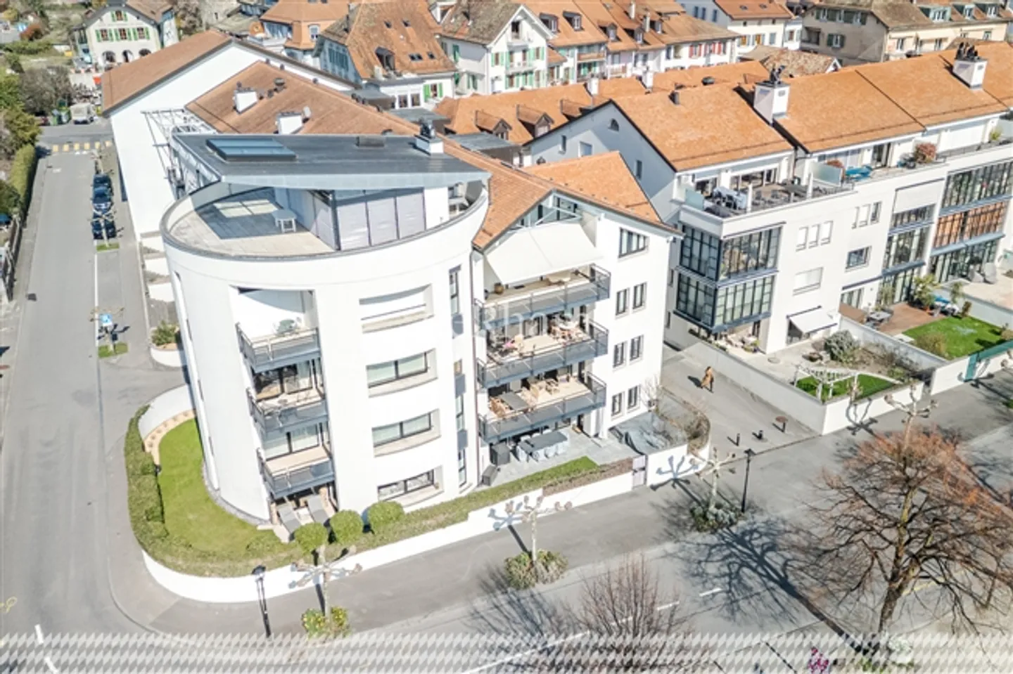 Appartement de 264 m2 PSA
Bourg de Lutry - Première Promenade du Lac - Photo 17 sur 17