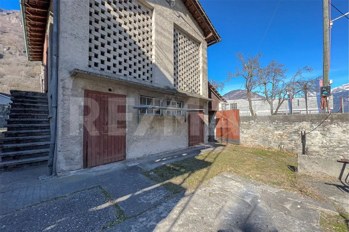 House / barn to renovate - Photo 7 of 13